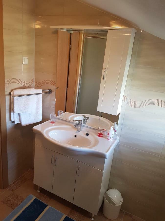 Apartmani Luca 파자나 외부 사진